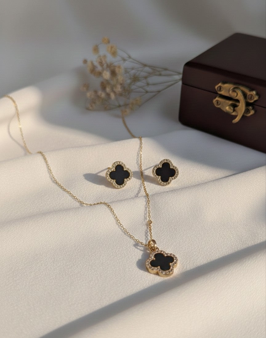 Black Clover Jewelry Set