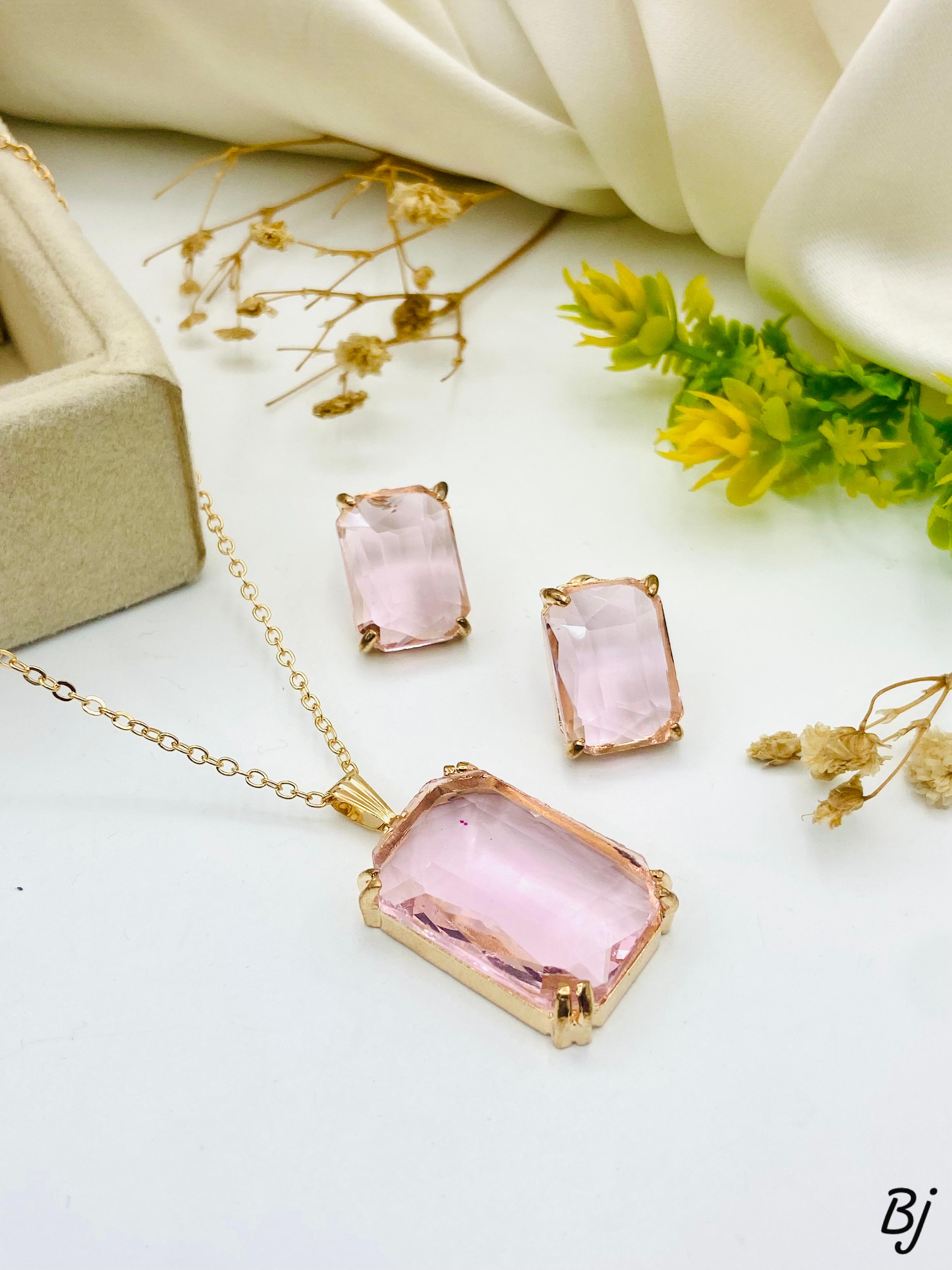 Elegant Marble Pendant